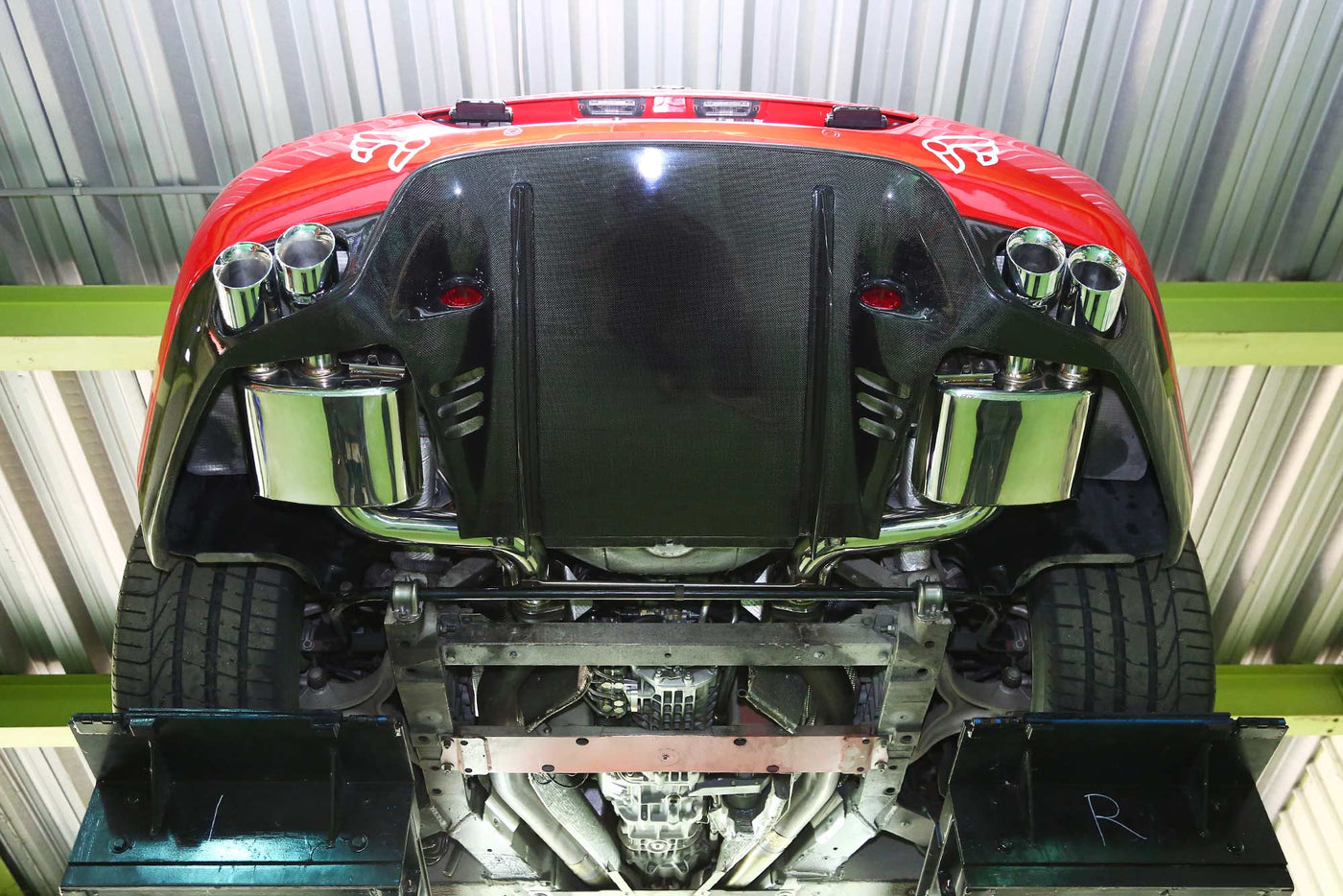 法拉利 599 GTB Fiorano <tc>排气管</tc> 系统